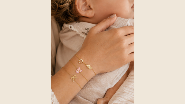 Script Initial Bracelet