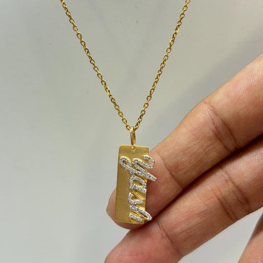Cursive Nameplate Diamond Bar Necklace