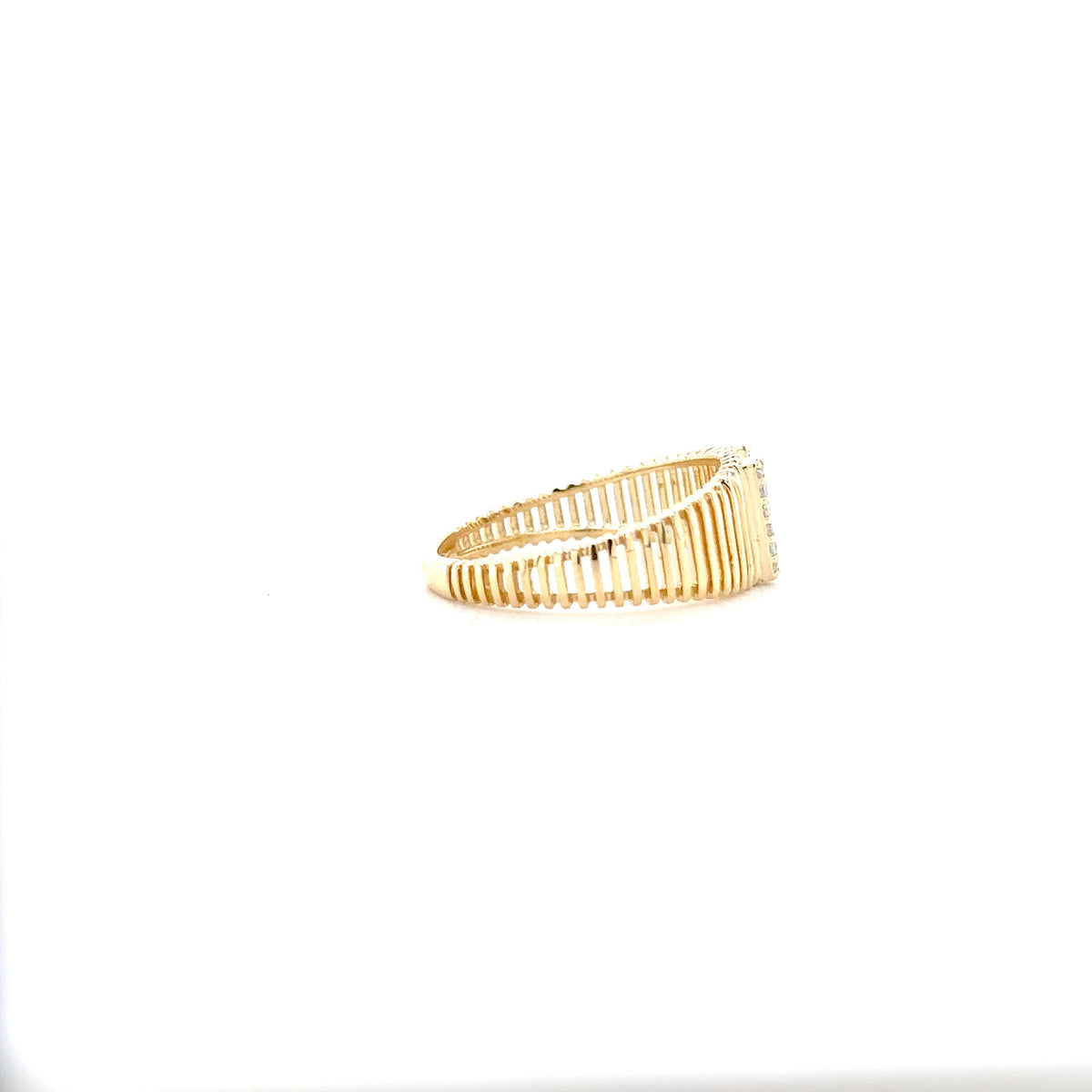 Ribbed Band Initial Diamond Ring - ILR4095