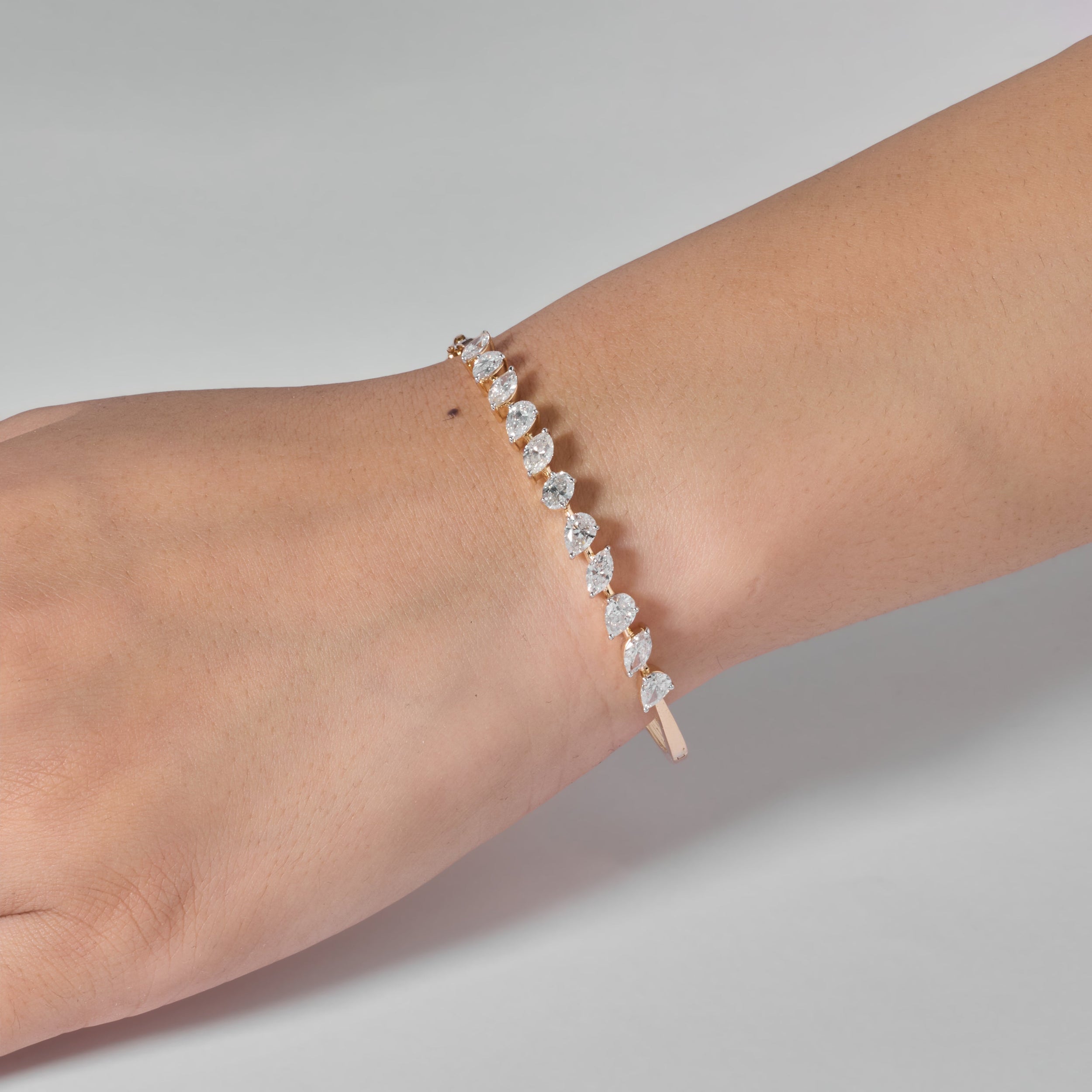 Multi-Shape Natural Diamond Cluster Wave Bracelet in Solid Gold