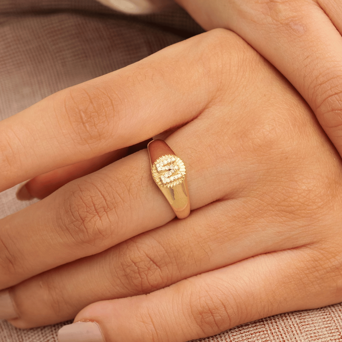 Textured Oval Initial Diamond Signet Ring - ILR4094