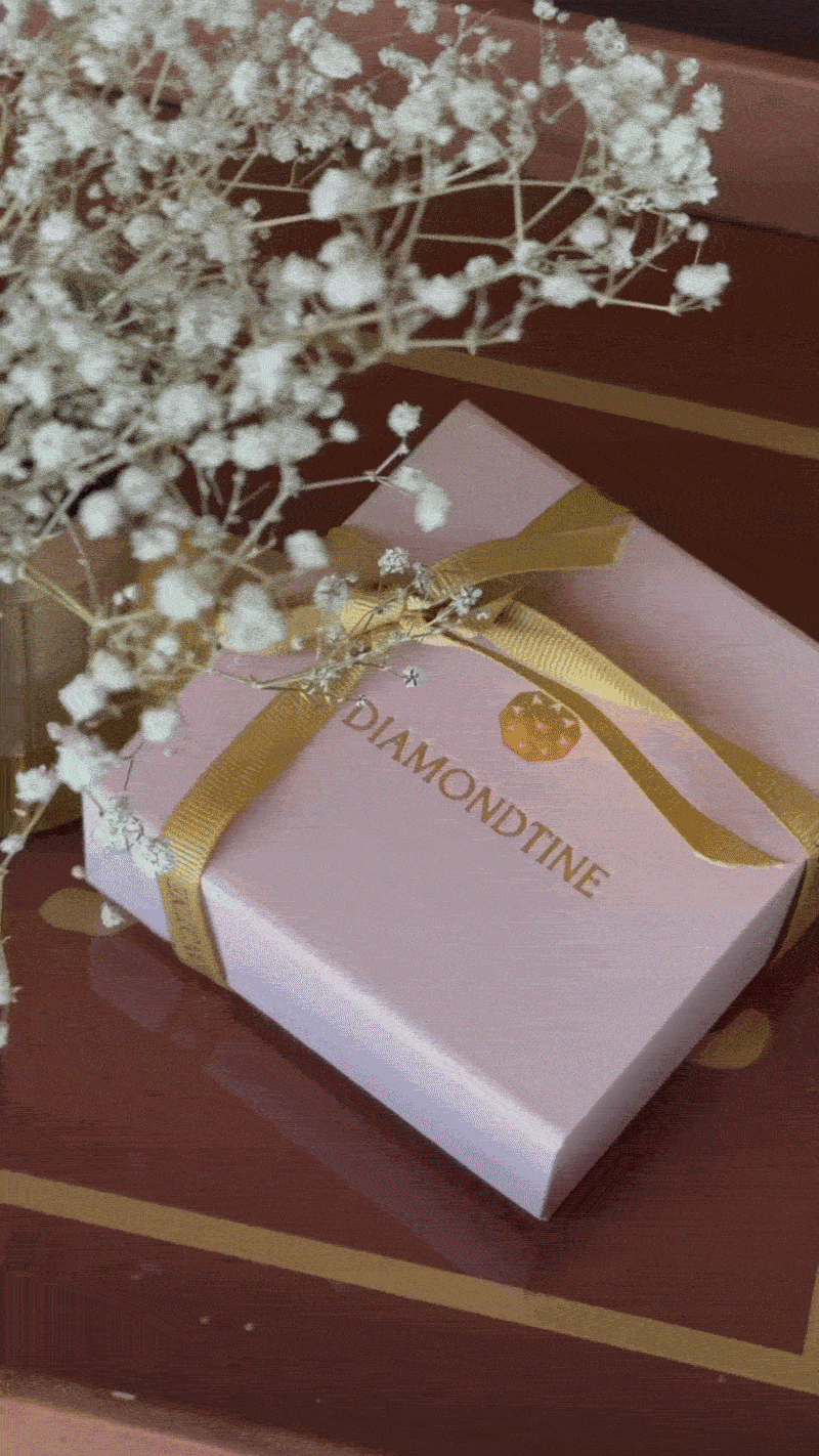 The Diamondtine Unboxing