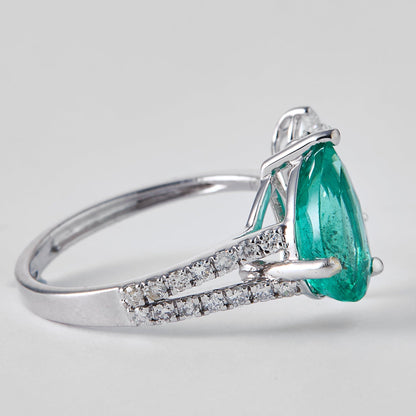 Pear Emerald Diamond Ring