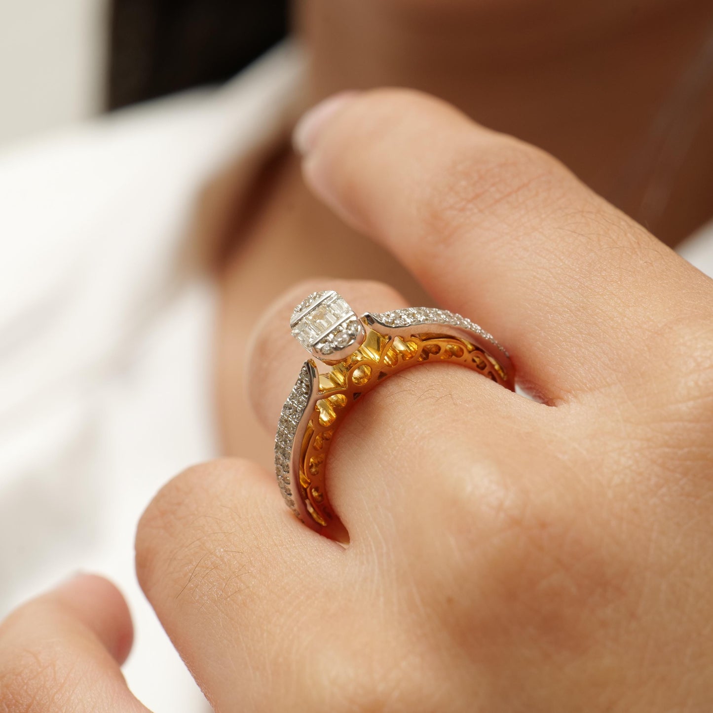 Oval Cluster Natural Diamond Ring