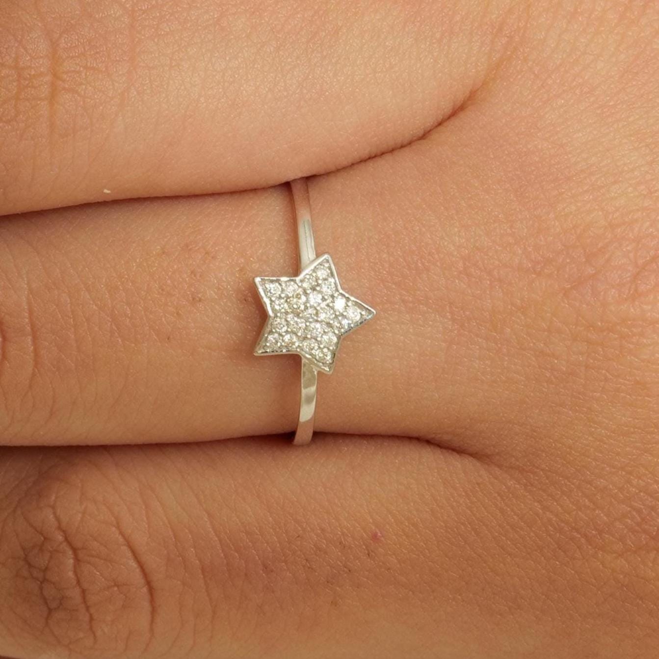 Star Diamond Ring