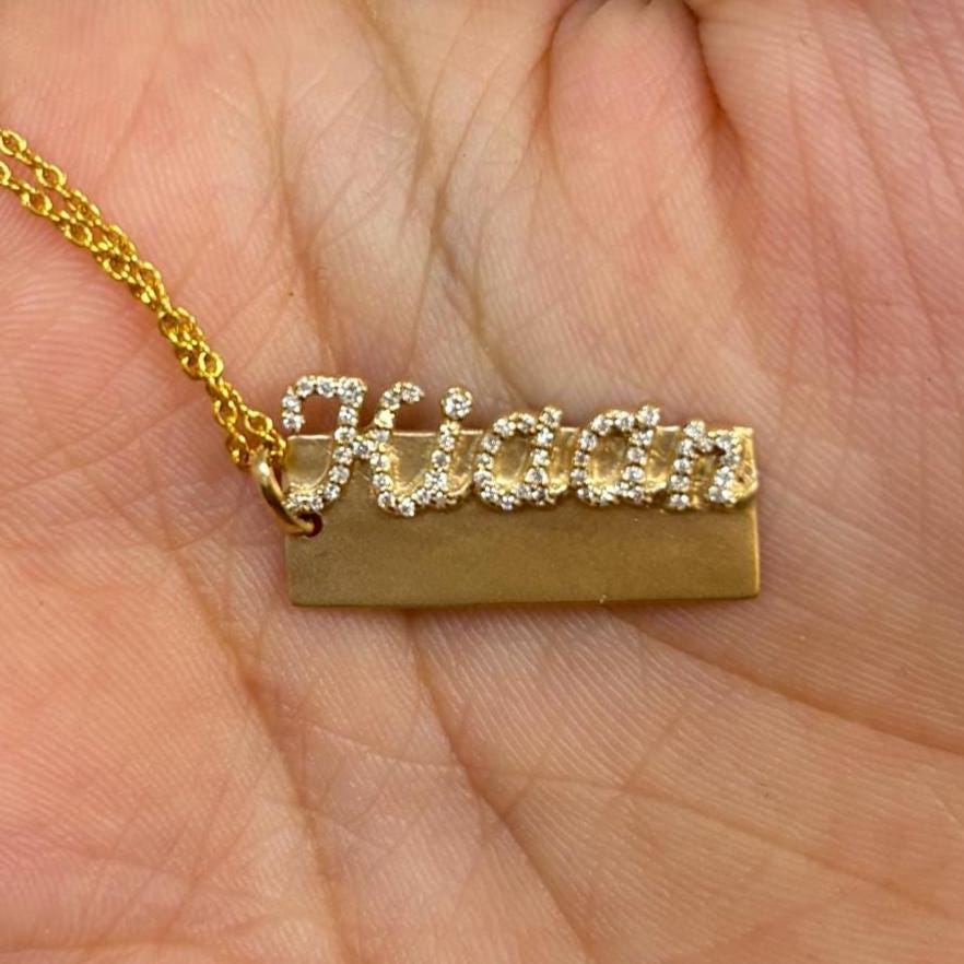 Cursive Nameplate Diamond Bar Necklace